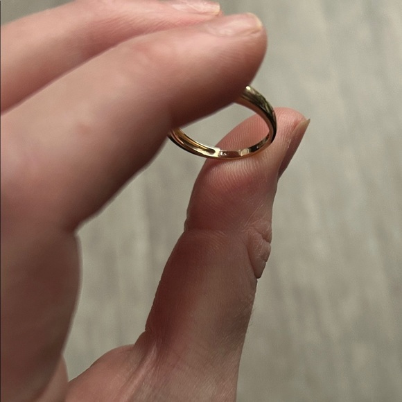 Vintage estate solid 10kt diamond and peridot ring - Picture 5 of 9